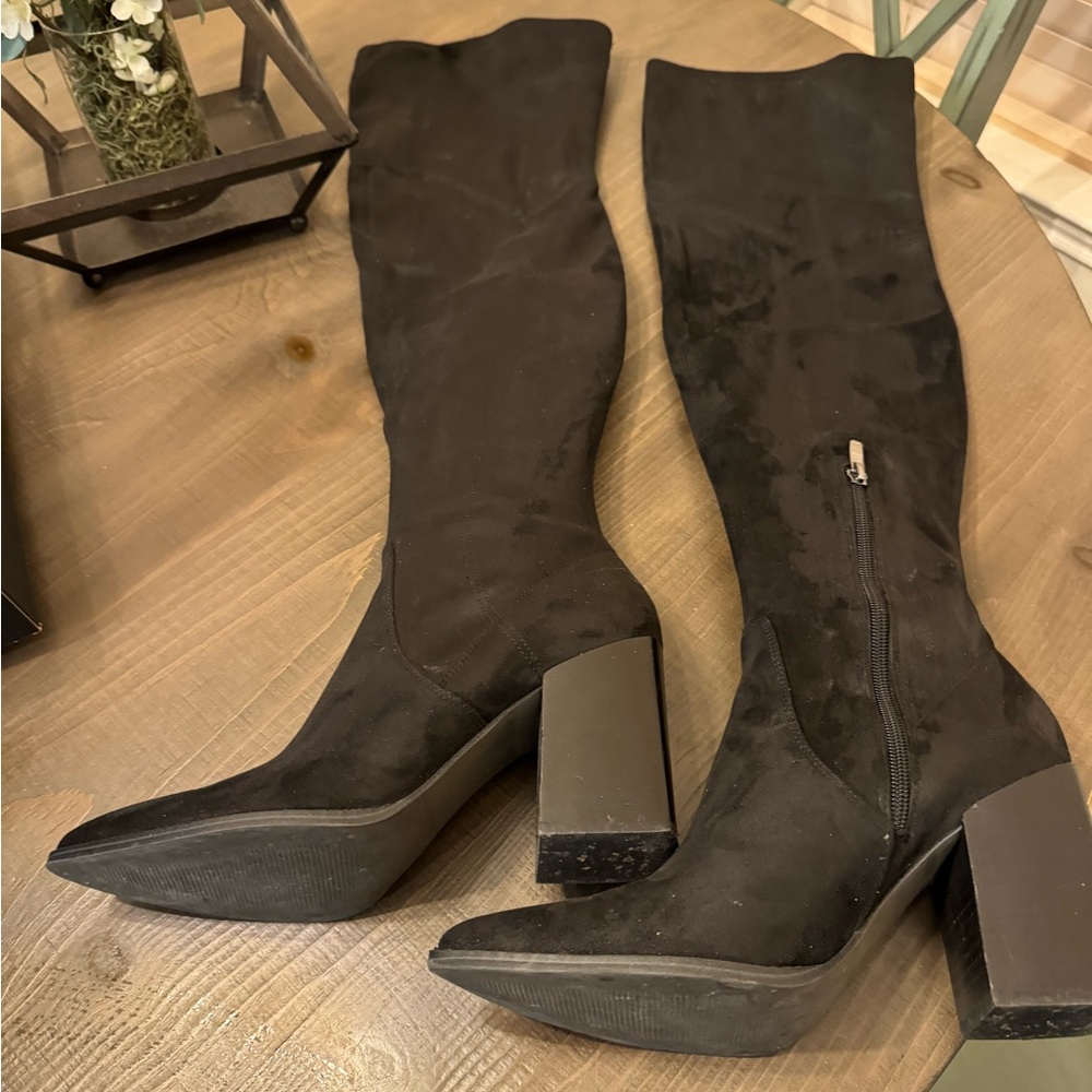 Nine West Barret Over the Knee boots - Size 10 in Black